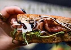 PANINI CON PROSCIUTTO CRUDO 